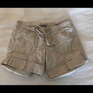 Women’s Lucky Brand shorts. Sz 6/28 Excellent condition